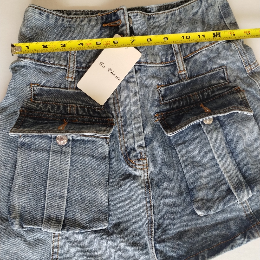 Asymmetrical Skirt - Picture 4 of 13